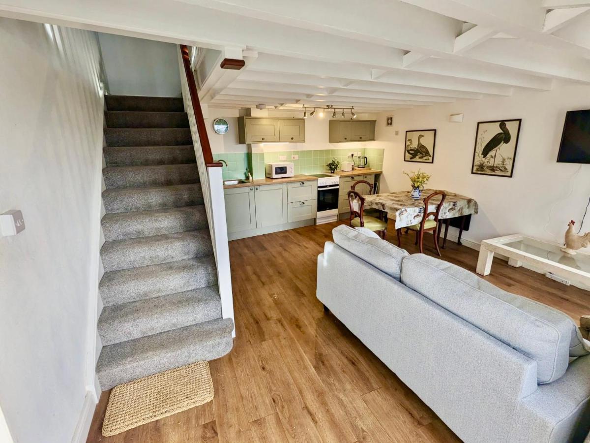 2 Stable Cottage, Llanbethery Llancarfan Kültér fotó